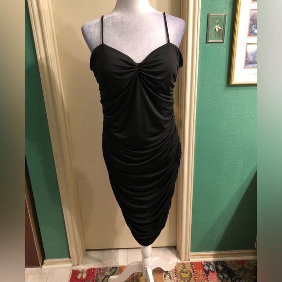 Express Body Contour Rushed Dress - Picture 3 of 15